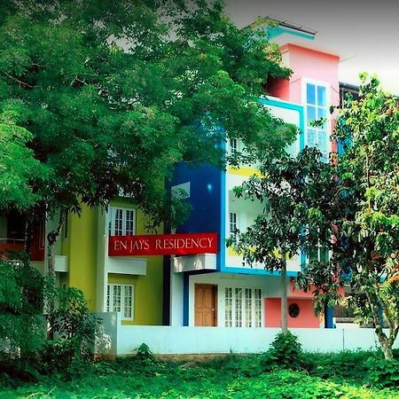 En Jays Residency Apartman Kottajam Kültér fotó
