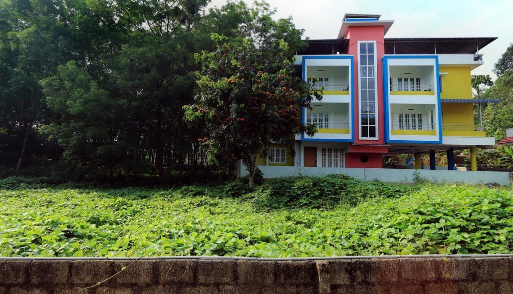 En Jays Residency Apartman Kottajam Kültér fotó